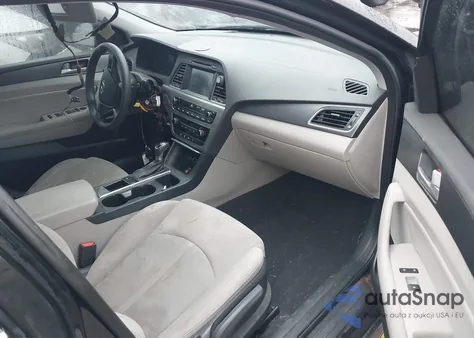 2017 Hyundai Sonata Sport z USA, uszkodzony, nr VIN 5NPE34AF1HH478742